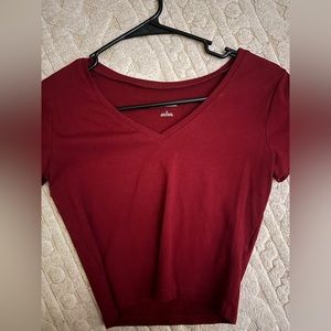 maroon v neck crop top